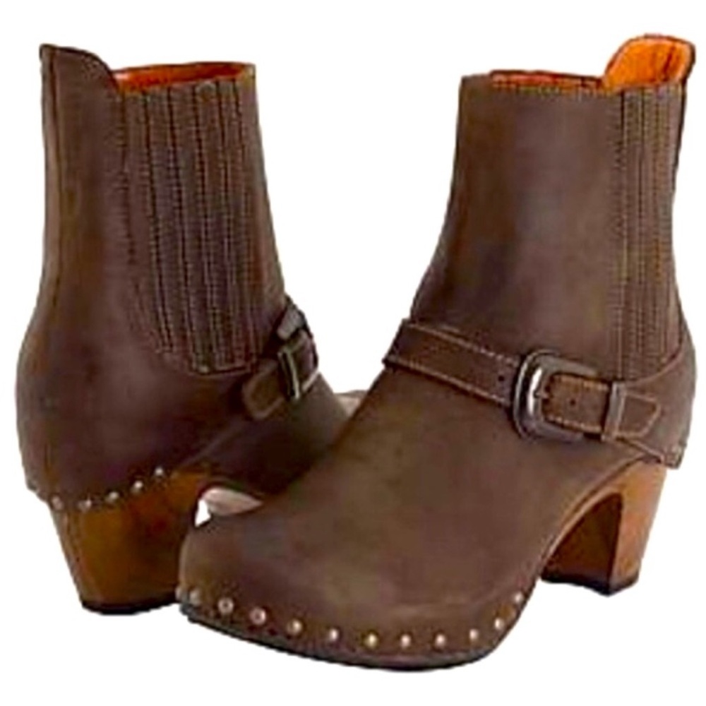 Dansko Rihanna brown nubuck Leather clog wooden bottom studded boots sz 41, 10
